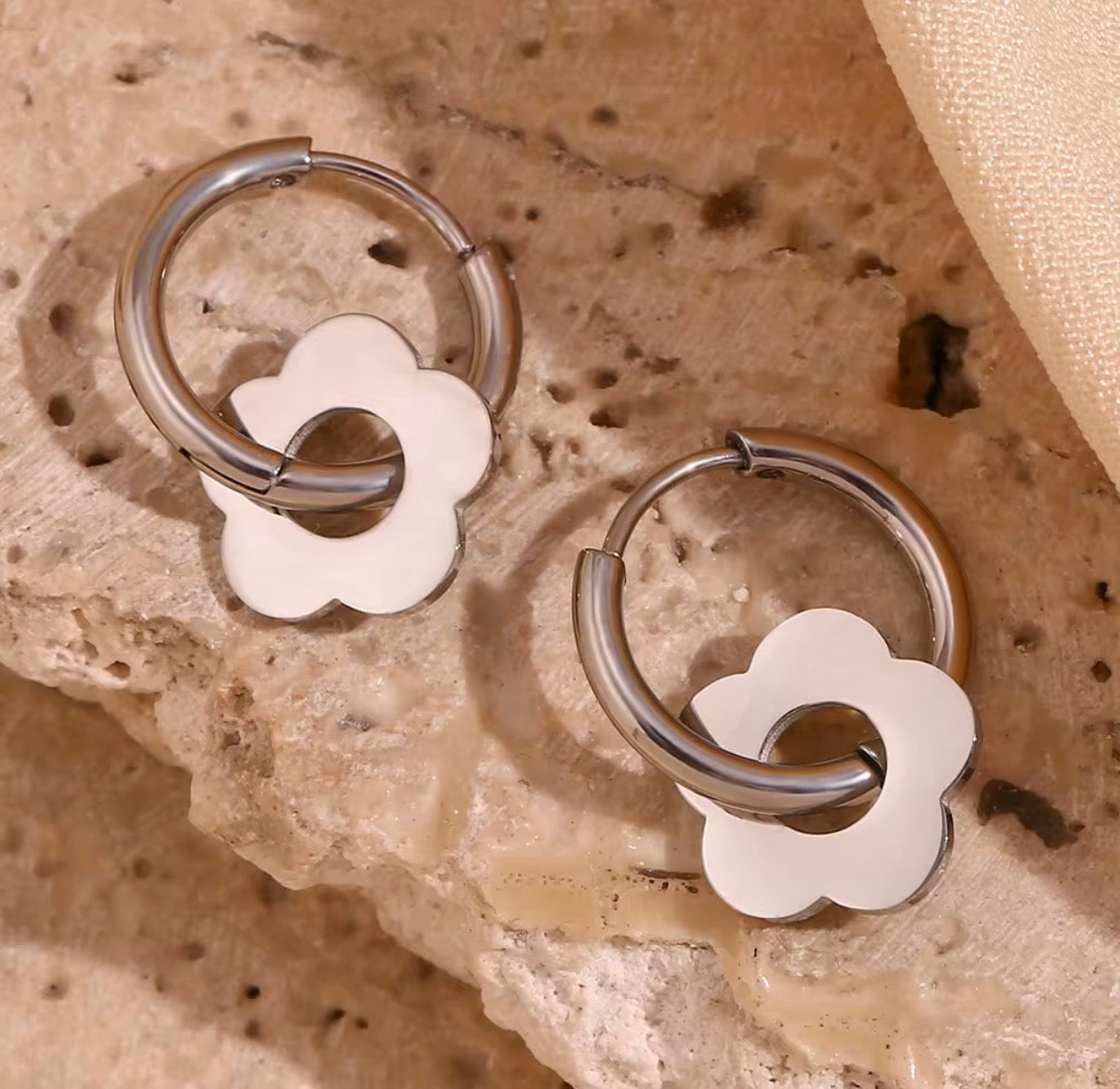 First Date Earrings~Silver