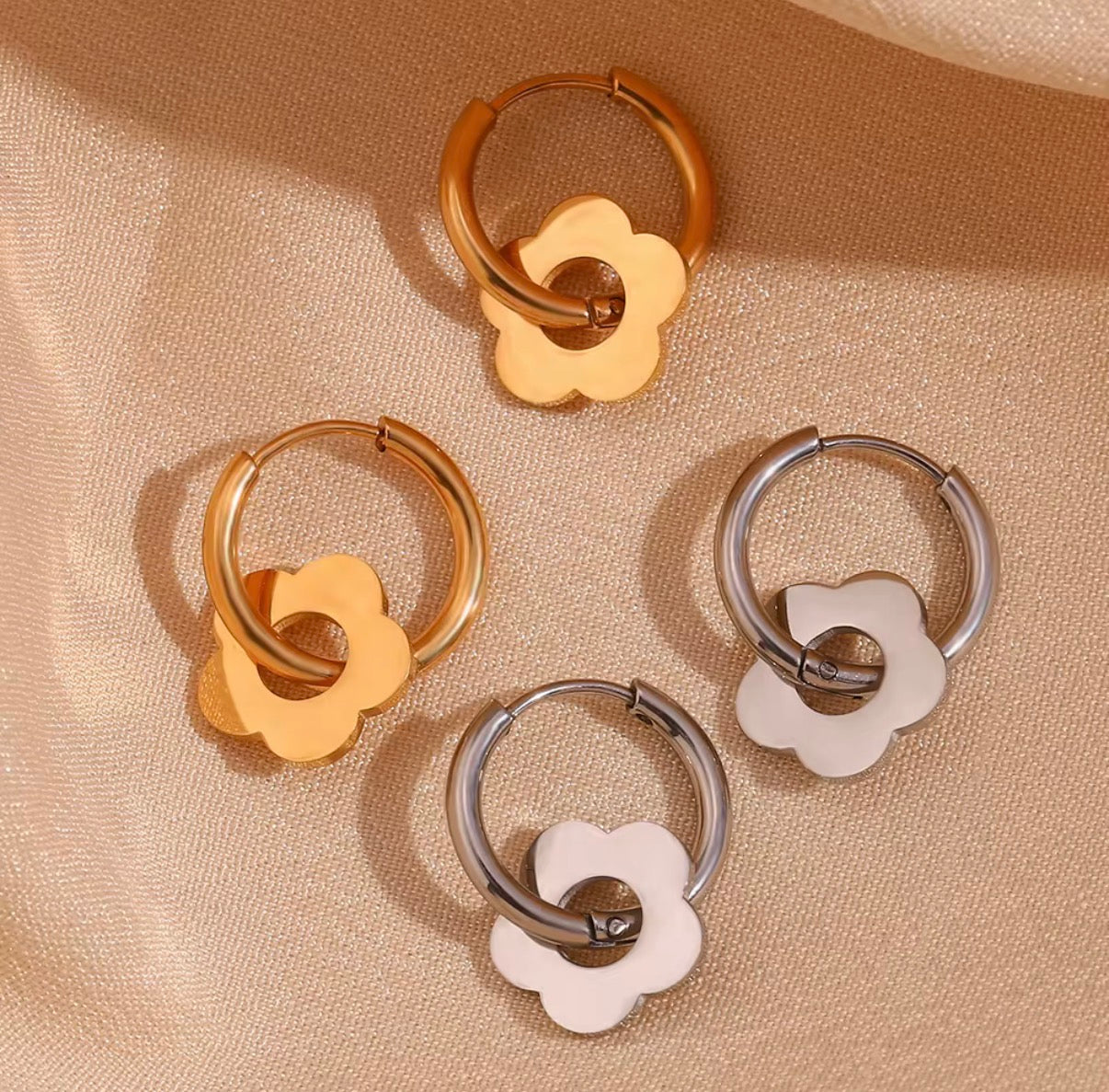 First Date Earrings~Silver