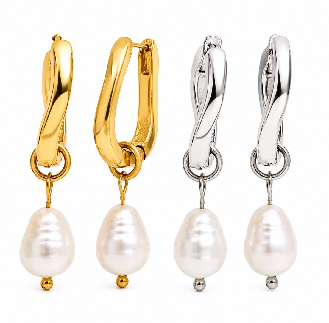 Pretty Girl Pearl Pearls~Gold