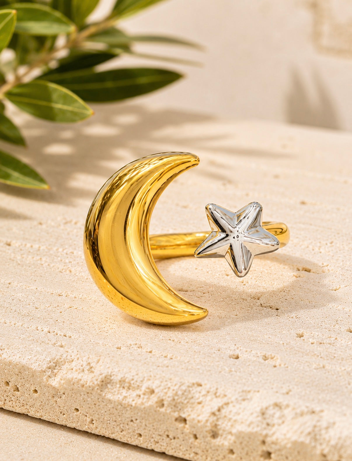 Cosmic Eclipse Ring