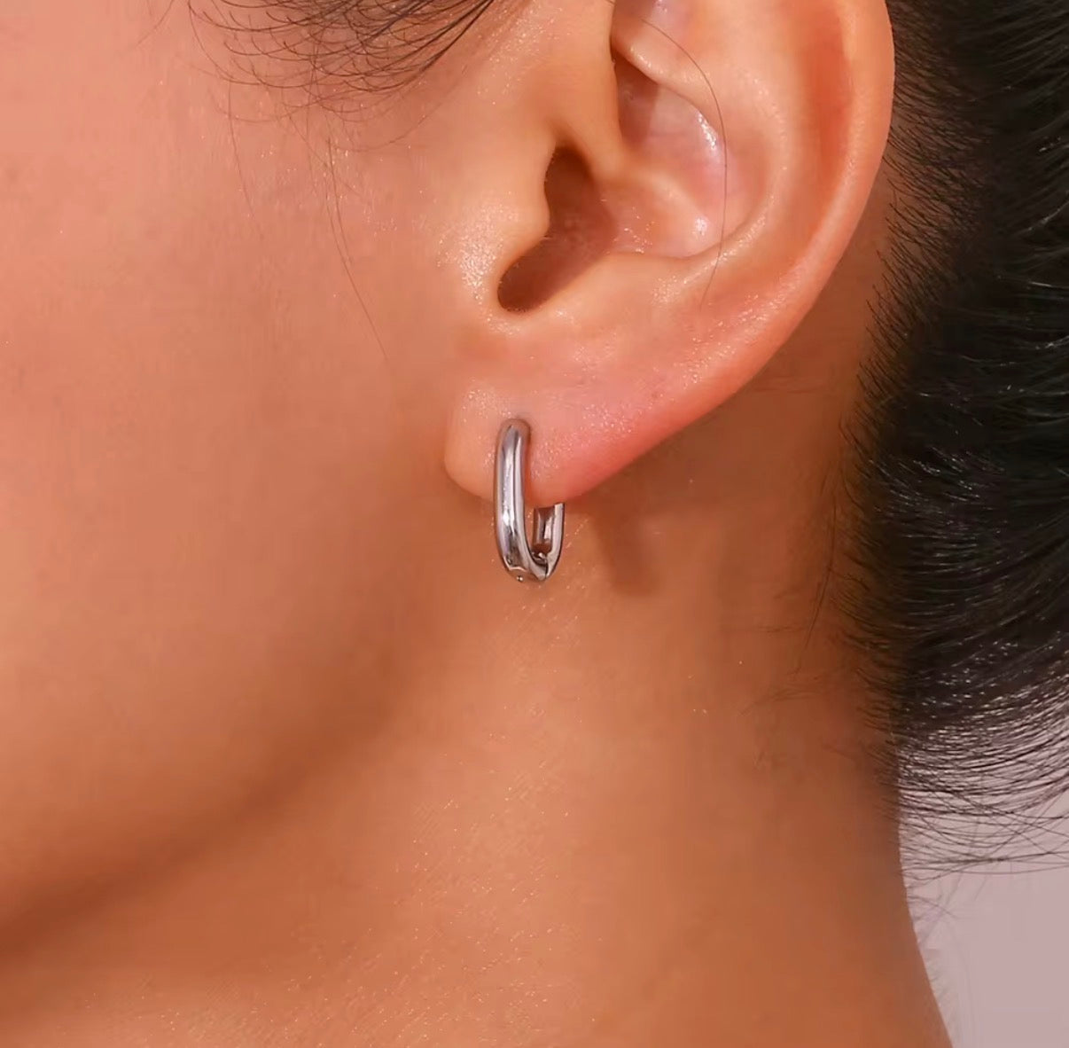 Pretty Little Hoops~Silver