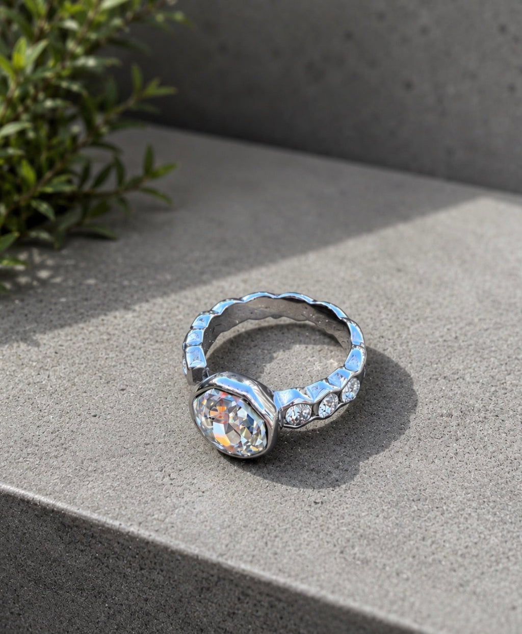 Endless Shine Ring
