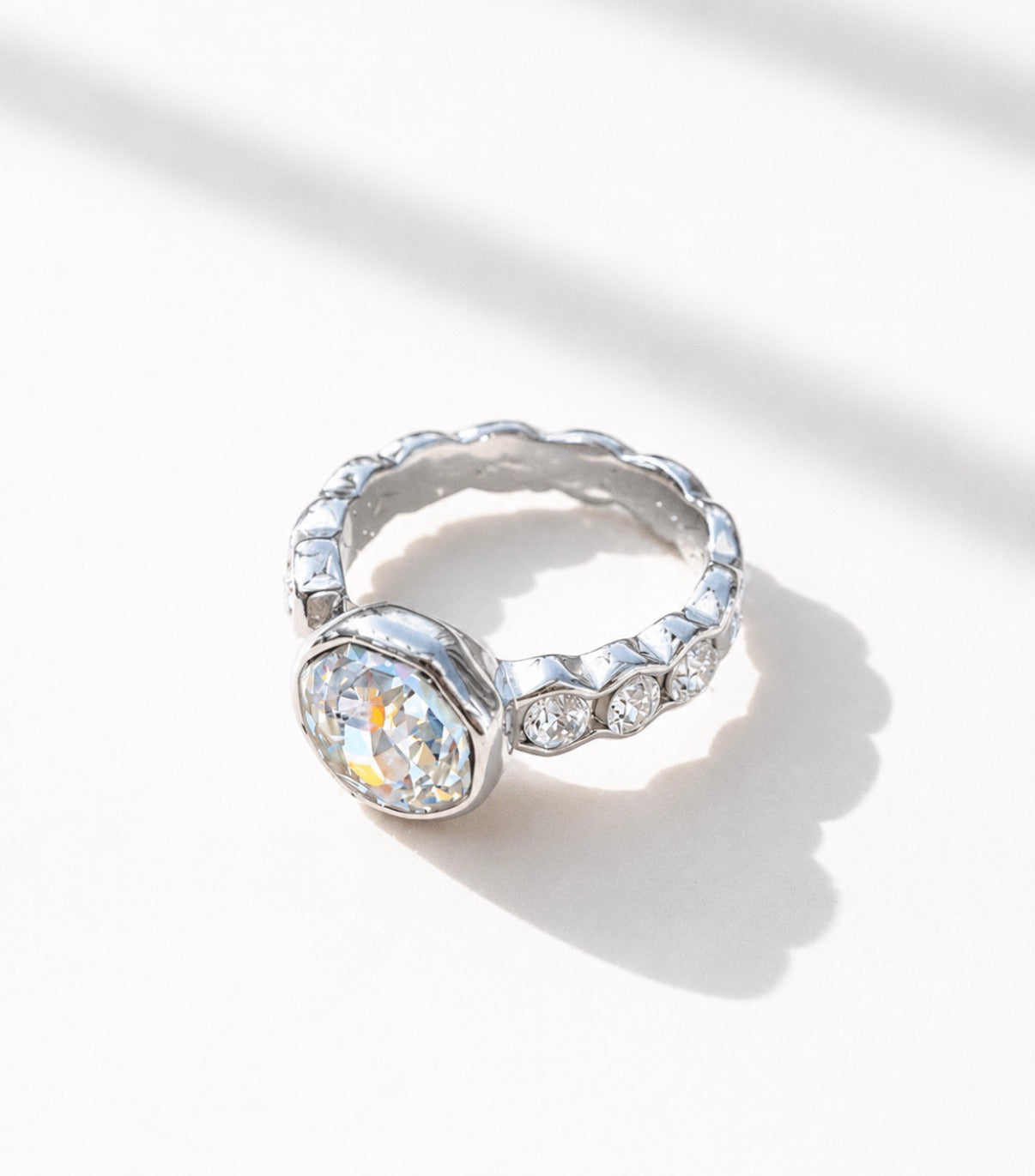 Endless Shine Ring