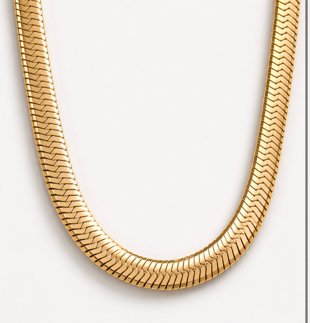 Luma Necklace