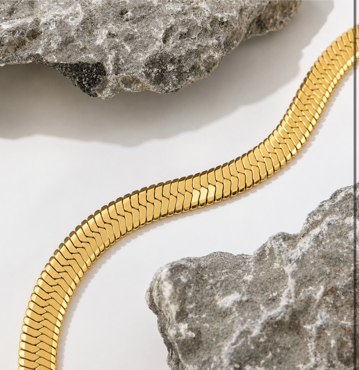 Luma Necklace