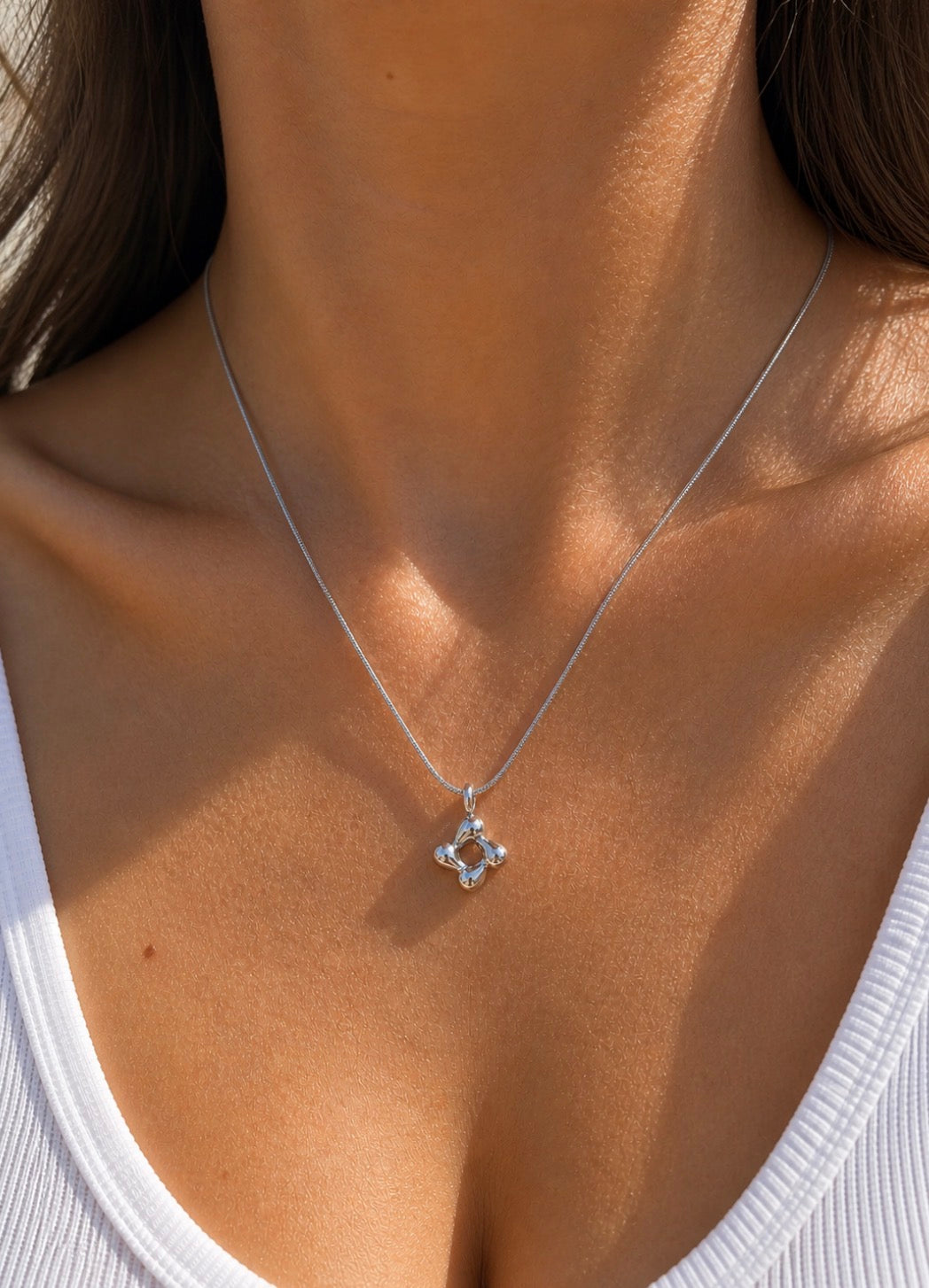 Everlink Silver Necklace