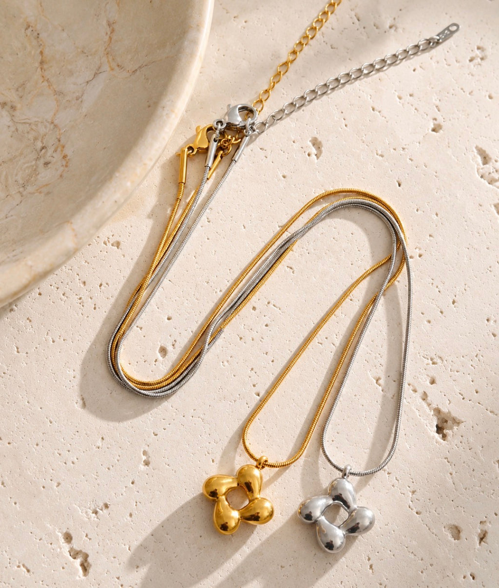Everlink Silver Necklace
