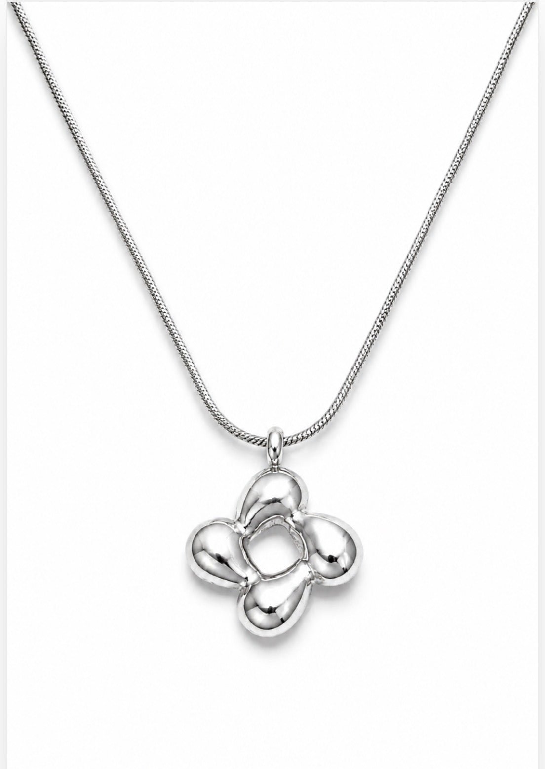 Everlink Silver Necklace