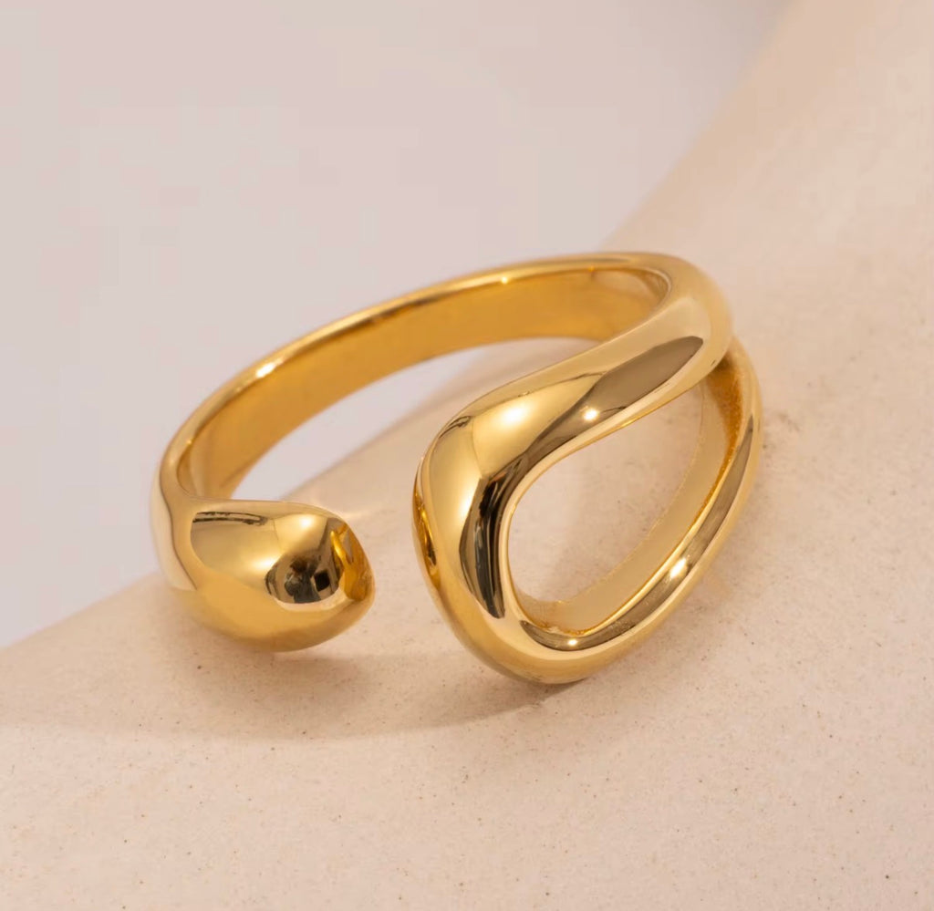 Sunday Ring Gold