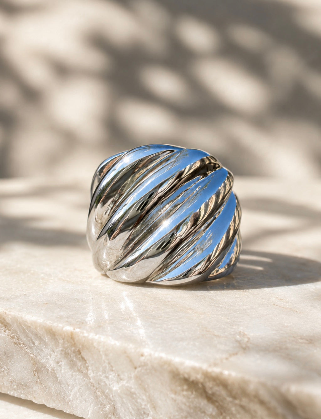 Gloss Society Ring