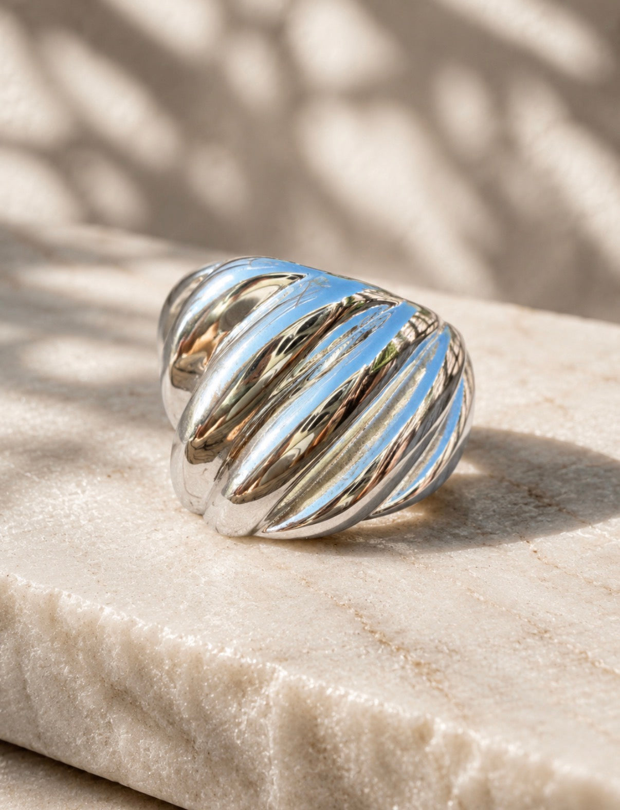 Gloss Society Ring