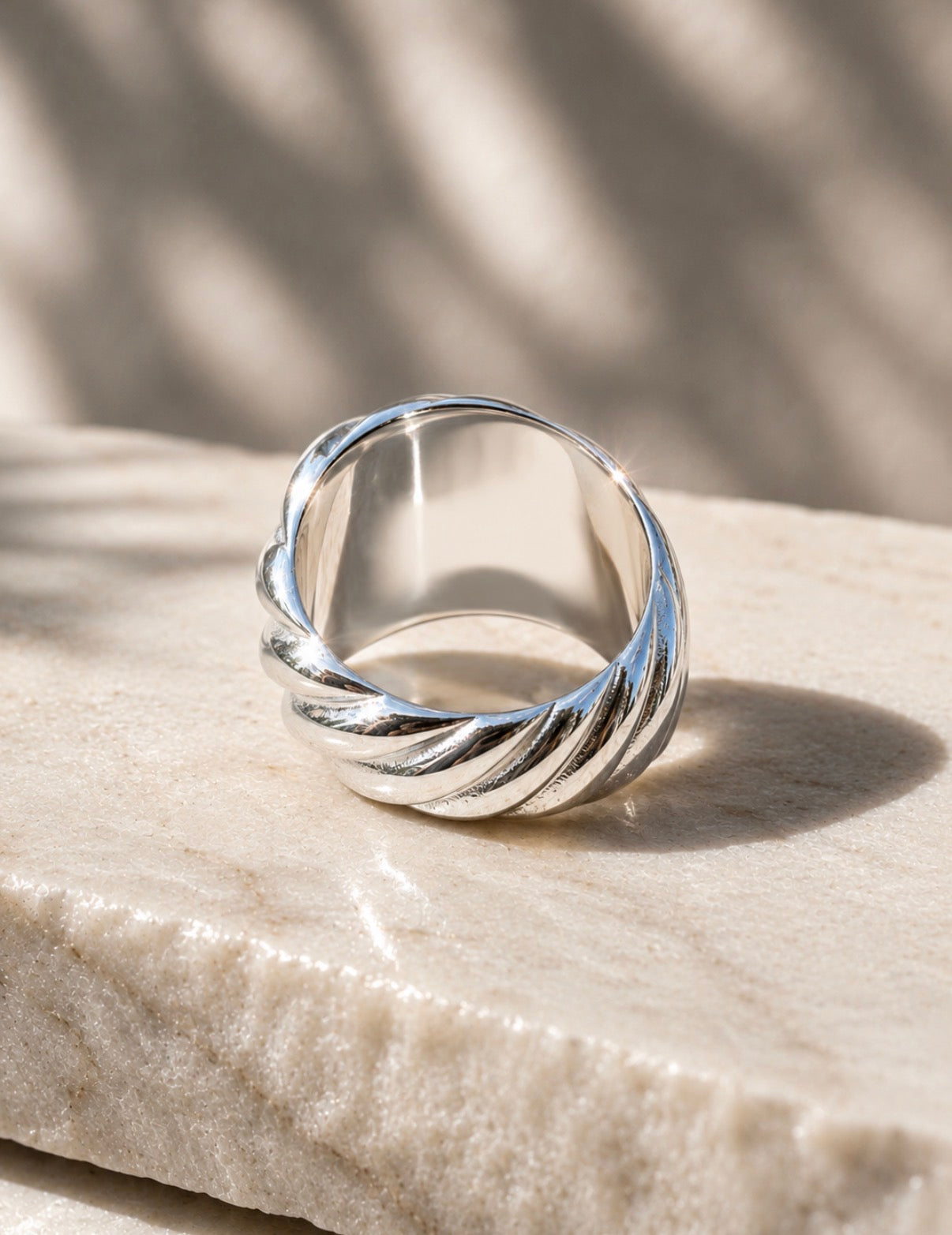 Gloss Society Ring