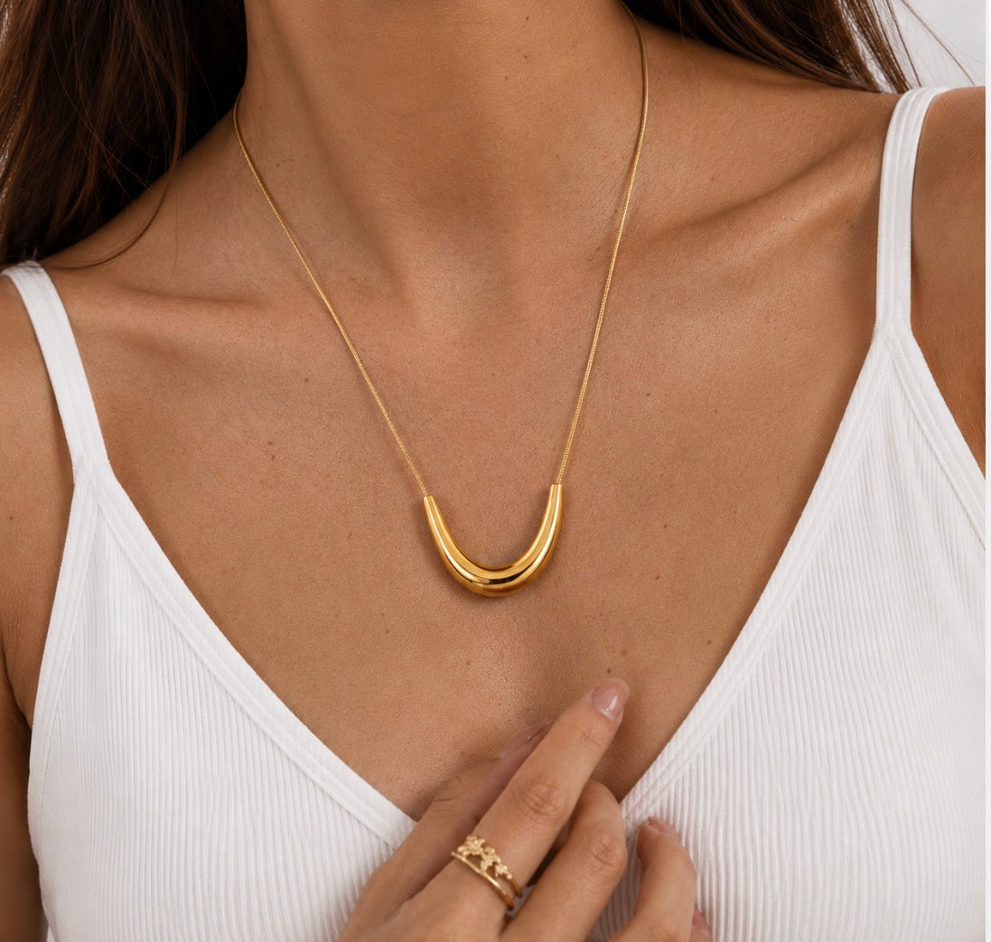 Moon Baby Necklace Gold