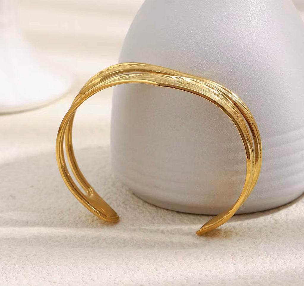 Island Glow Bangle