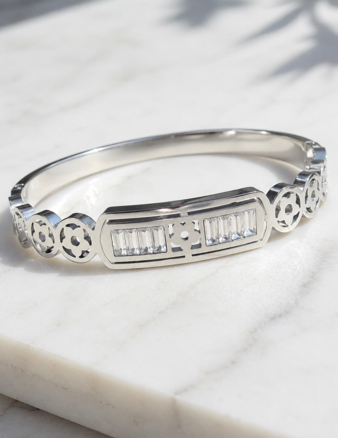 Iconic Bangle Silver