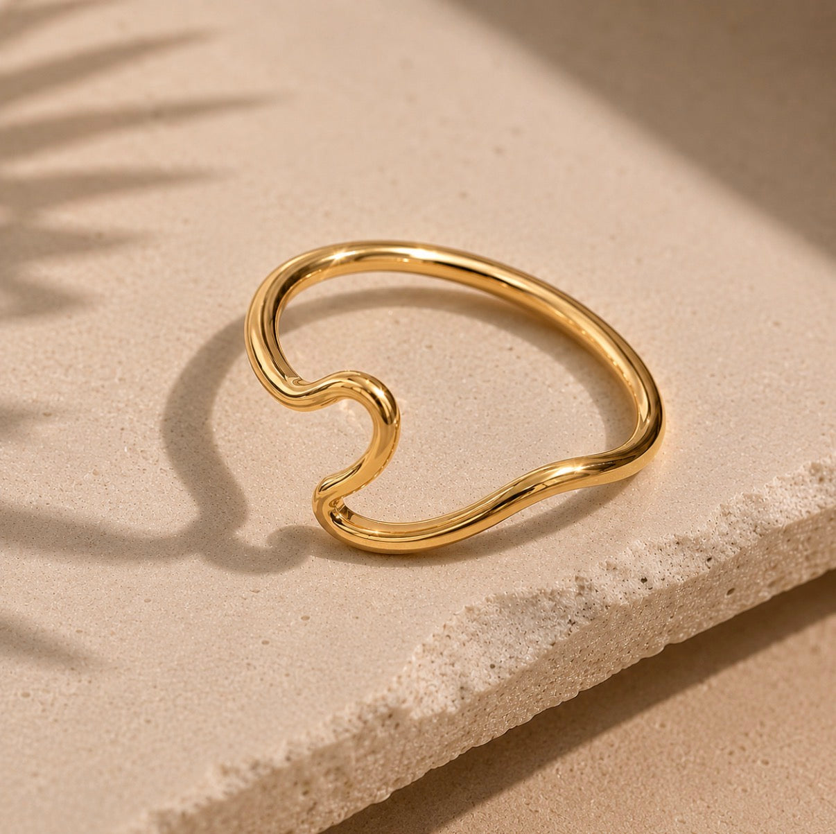 Lumina Wave Ring