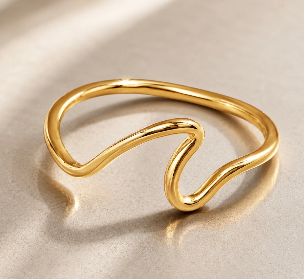 Lumina Wave Ring