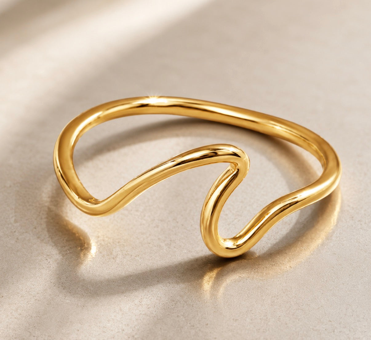 Lumina Wave Ring
