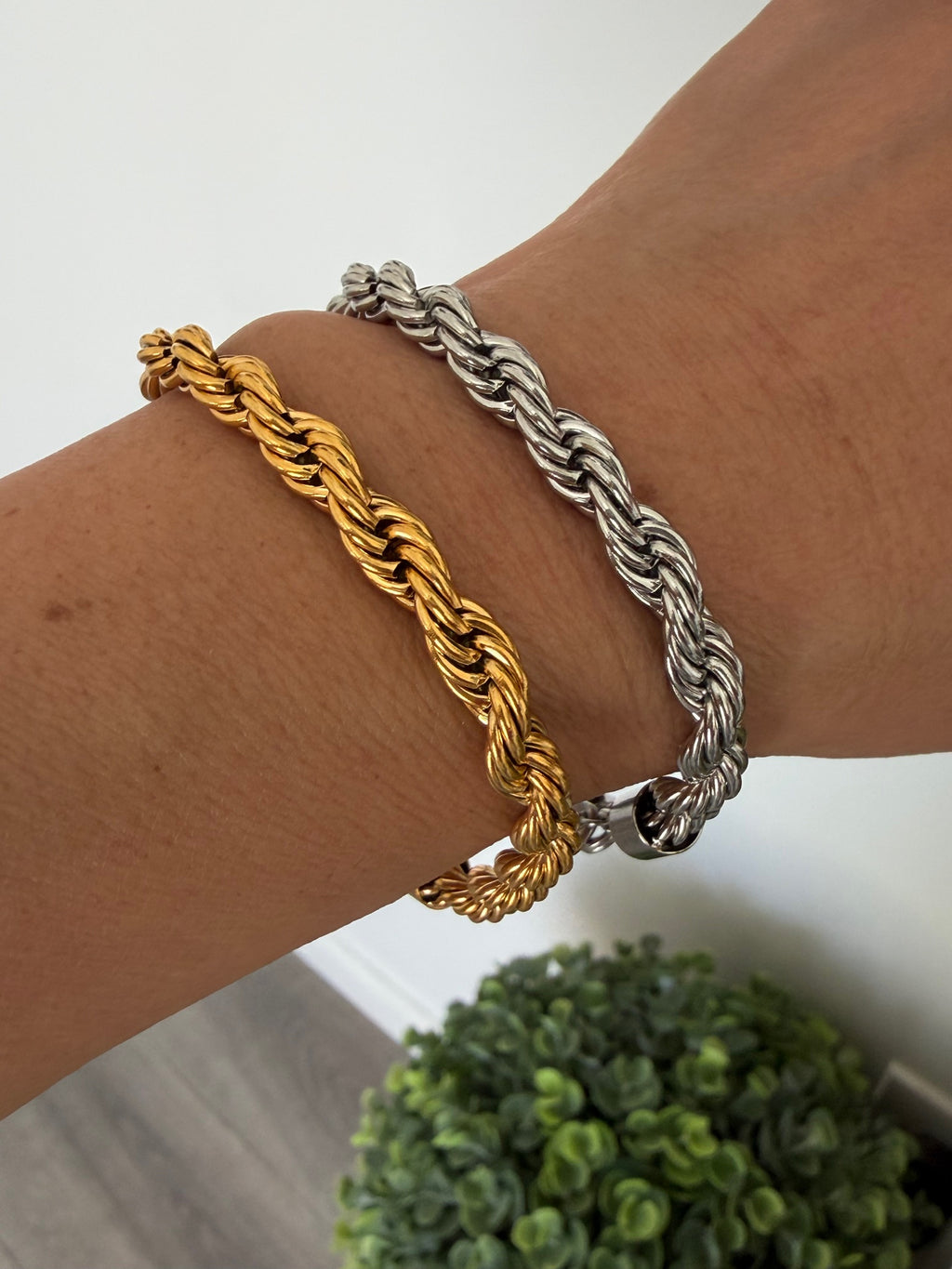 Devotion Gold