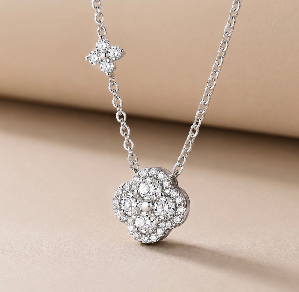 Clover Glow Silver