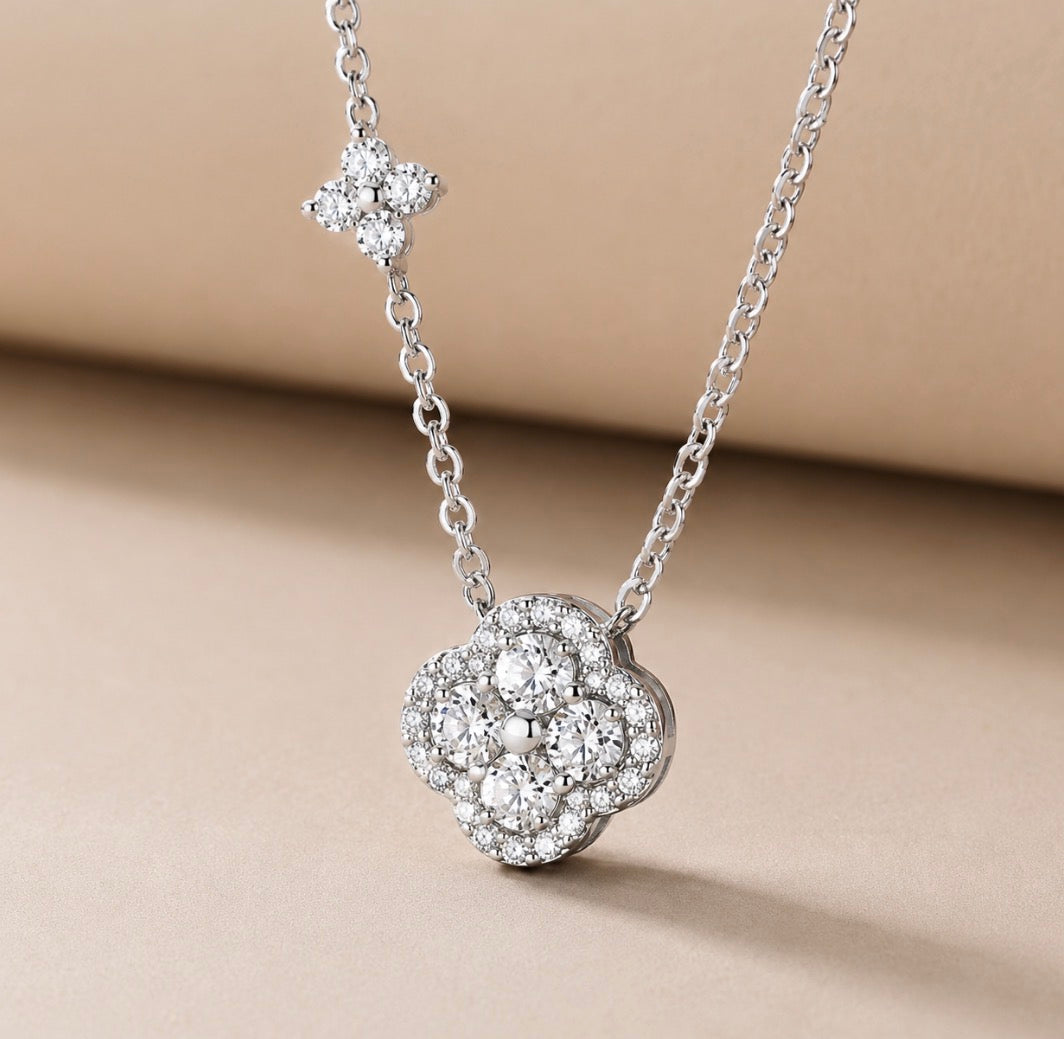 Clover Glow Silver
