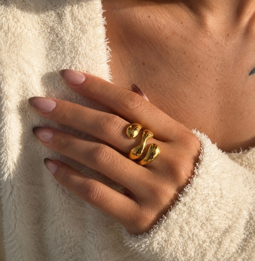 Main Character Ring