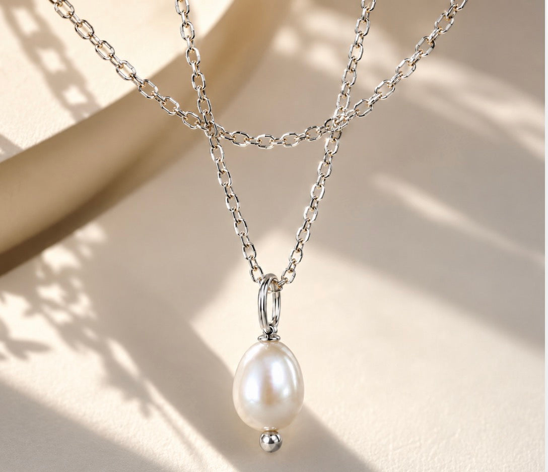 Moonlit Drop Necklace~Silver