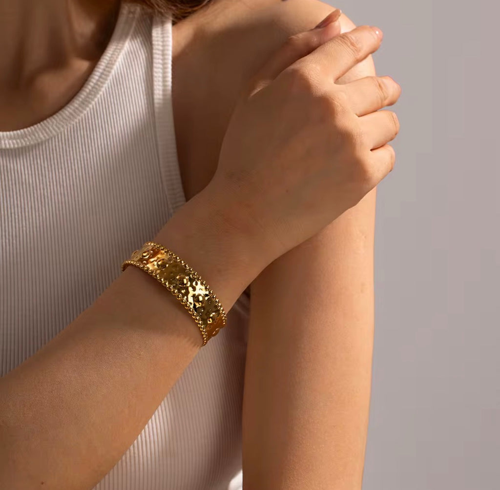 Honey Drip Cuff