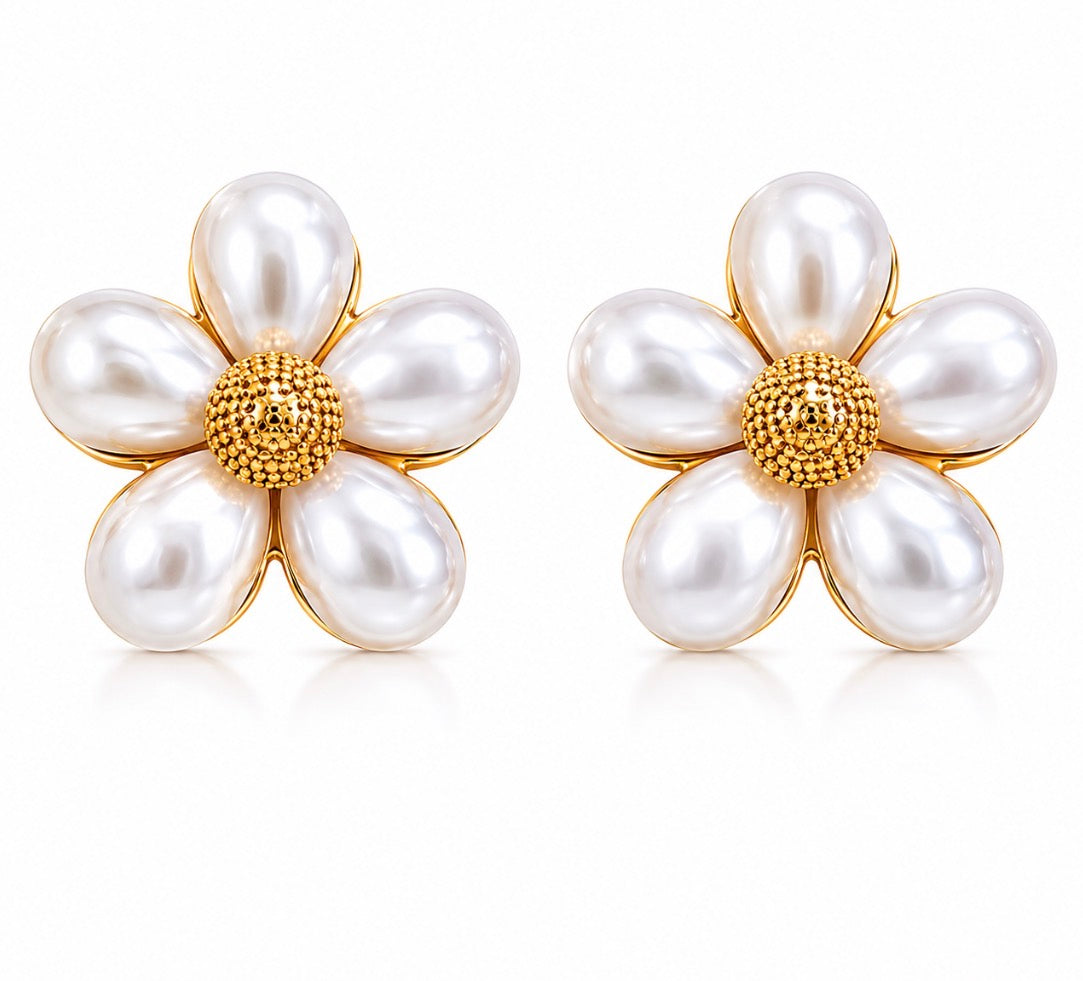 Aurelia Pearl Earrings