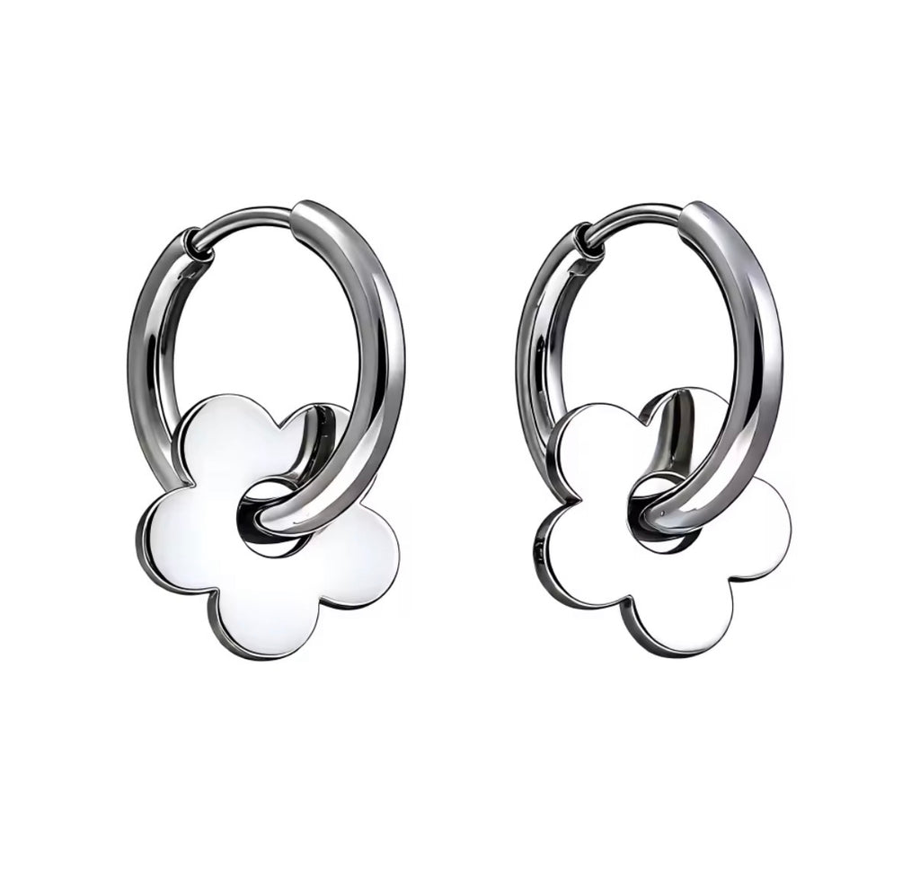 First Date Earrings~Silver
