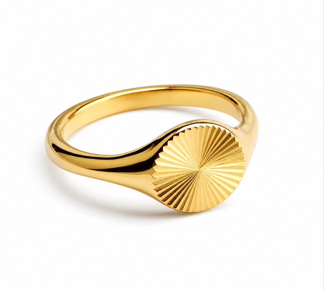 Riven Ring Gold