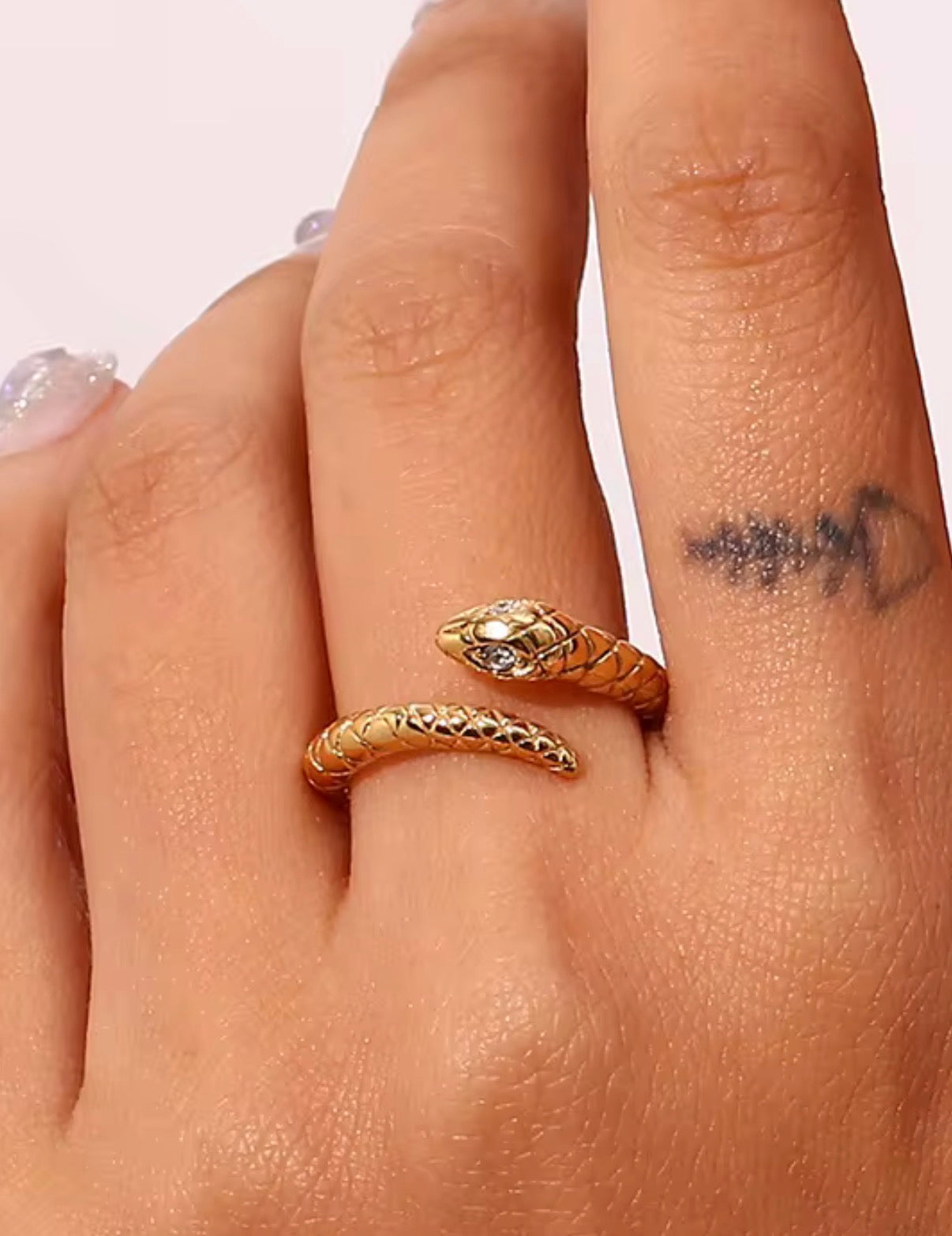 Slyther Ring