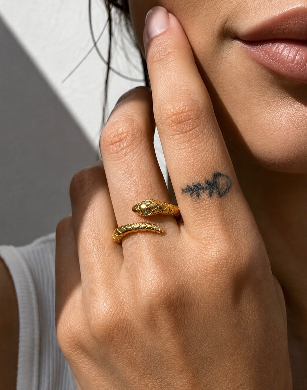 Slyther Ring
