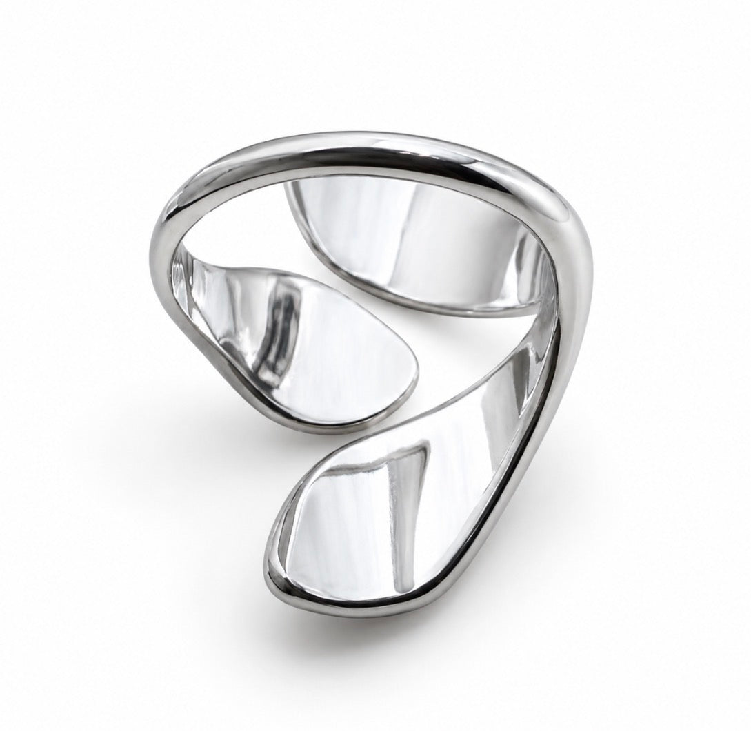 Spotlight Ring