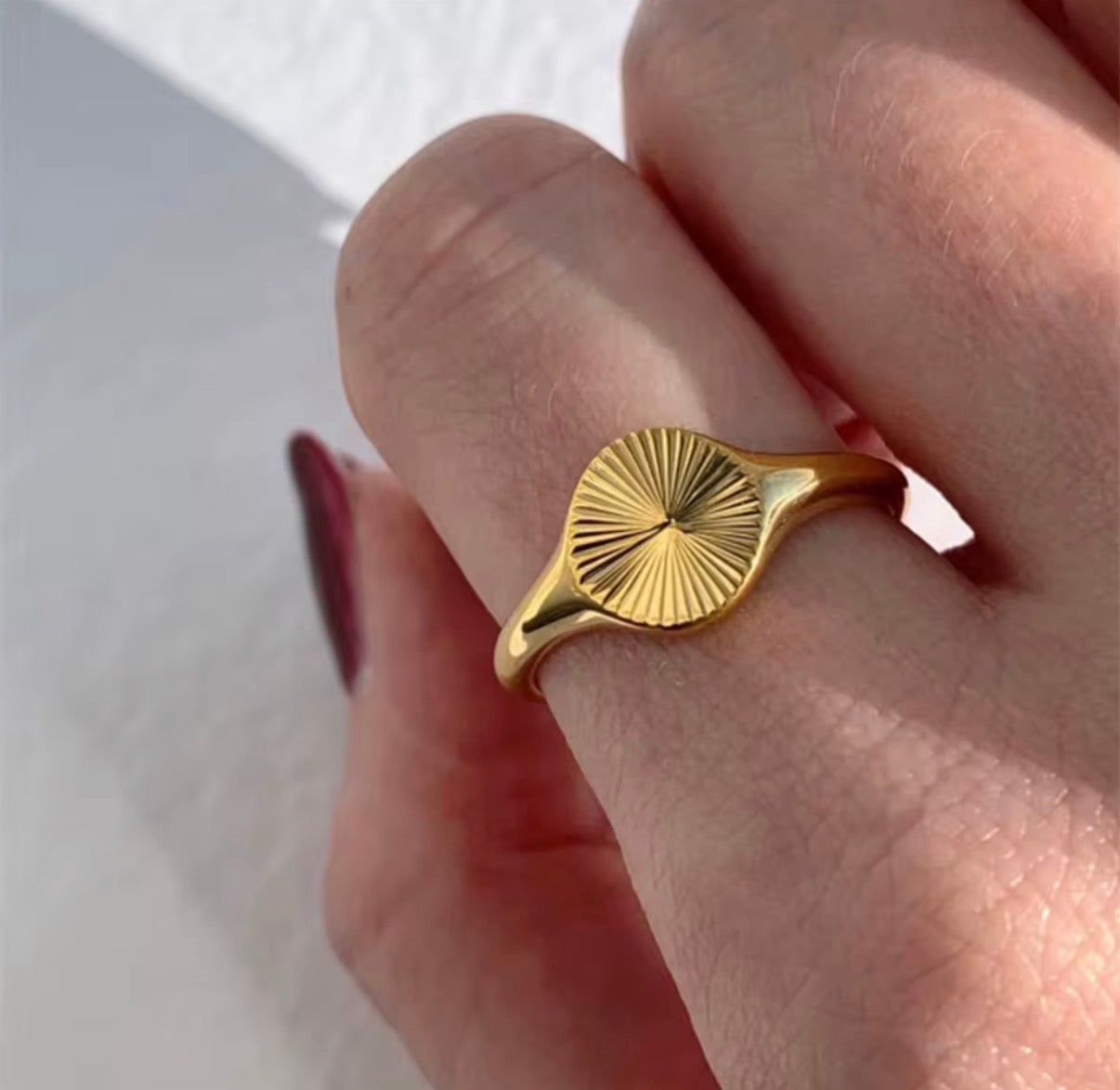 Riven Ring Gold