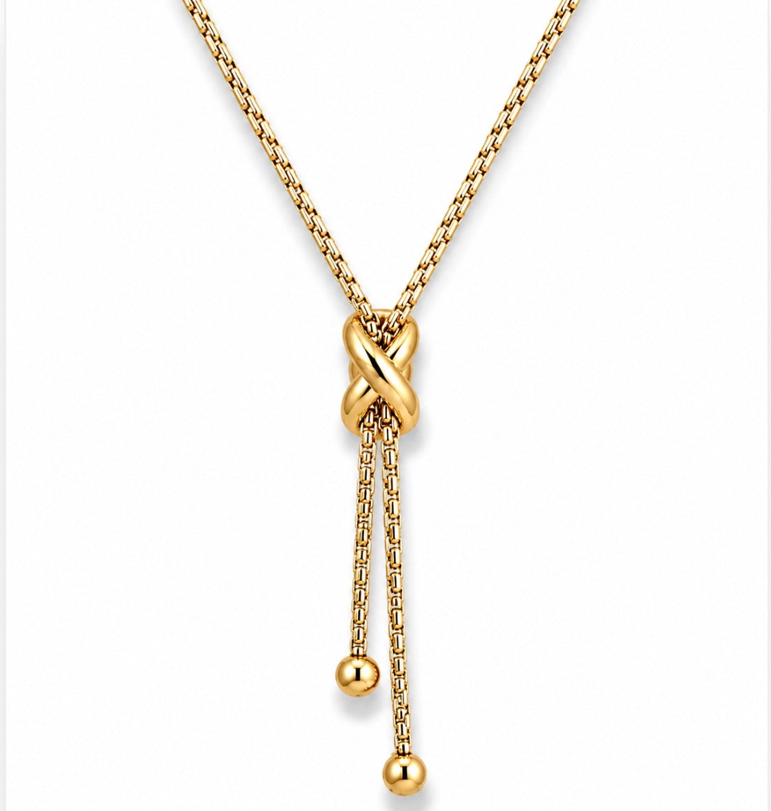Elara Gold Necklace