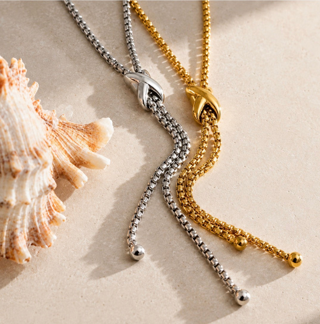 Elara Silver Necklace